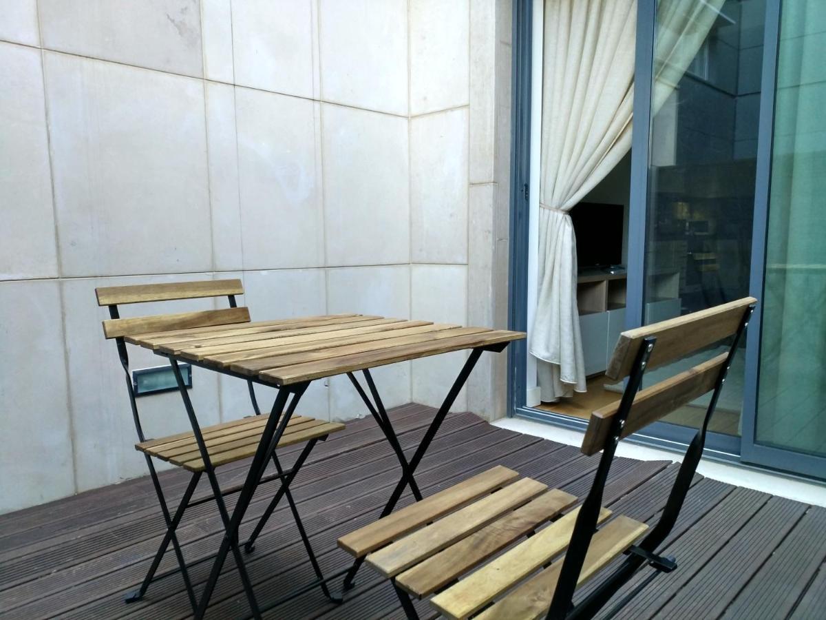 Nice Duplex Apartment With Free Pool And Garage Лиссабон Экстерьер фото